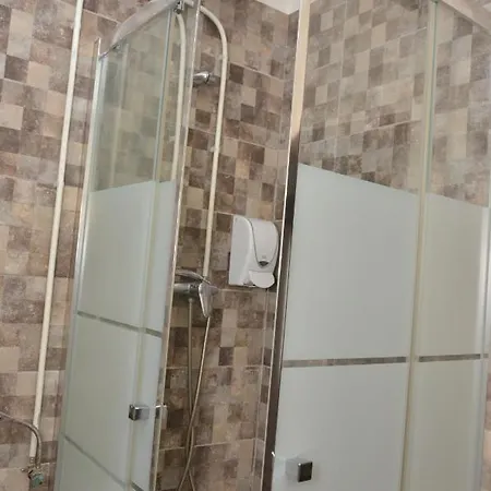 Local Manuel Da Parreira בית הארחה 2*