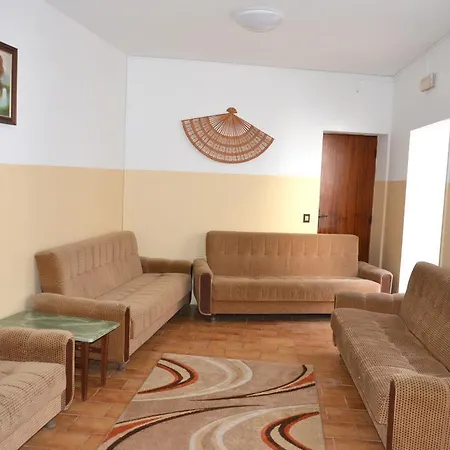 בית הארחה Local Manuel Da Parreira 2*